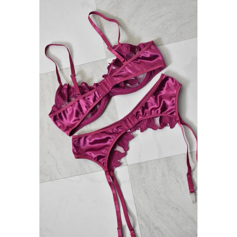 Unbranded lingerie set